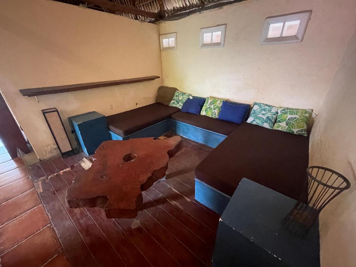 Johnnys Place Hotel Monterrico Zewnętrze zdjęcie