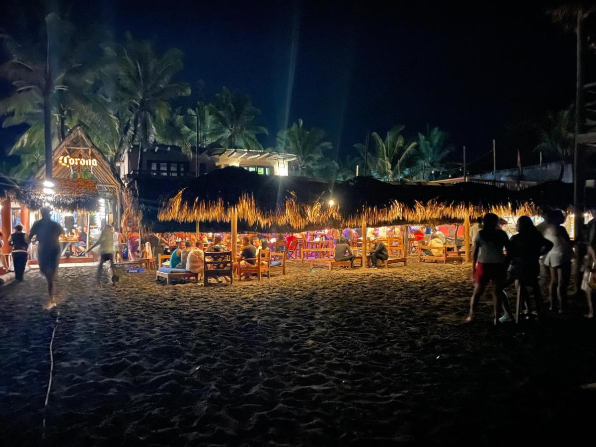 Johnnys Place Hotel Monterrico Zewnętrze zdjęcie