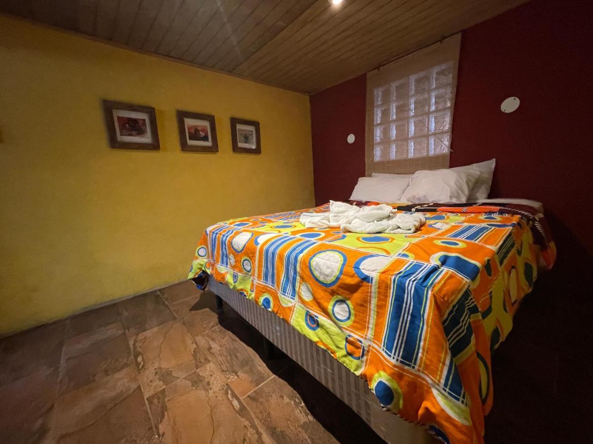 Johnnys Place Hotel Monterrico Zewnętrze zdjęcie