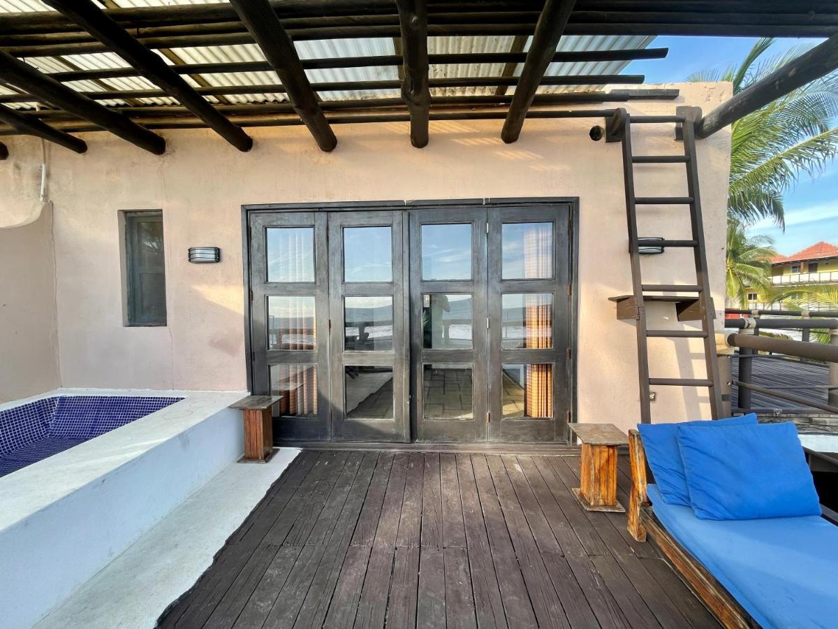 Johnnys Place Hotel Monterrico Zewnętrze zdjęcie