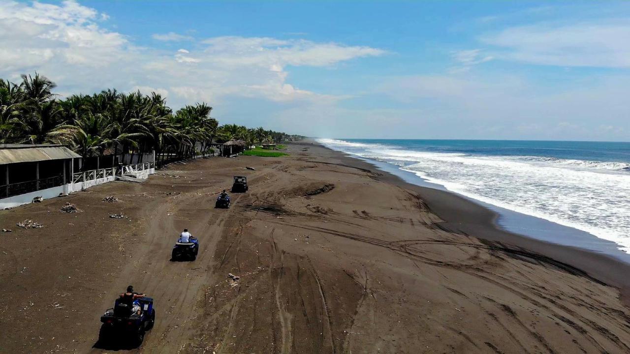 Johnnys Place Hotel Monterrico Zewnętrze zdjęcie