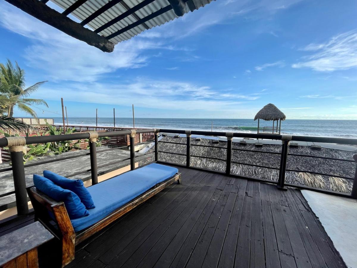 Johnnys Place Hotel Monterrico Zewnętrze zdjęcie