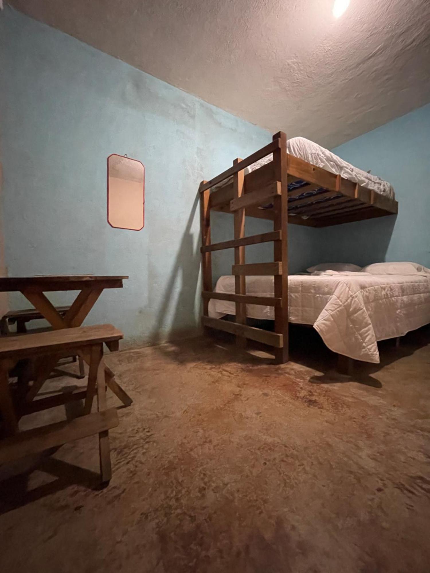 Johnnys Place Hotel Monterrico Zewnętrze zdjęcie